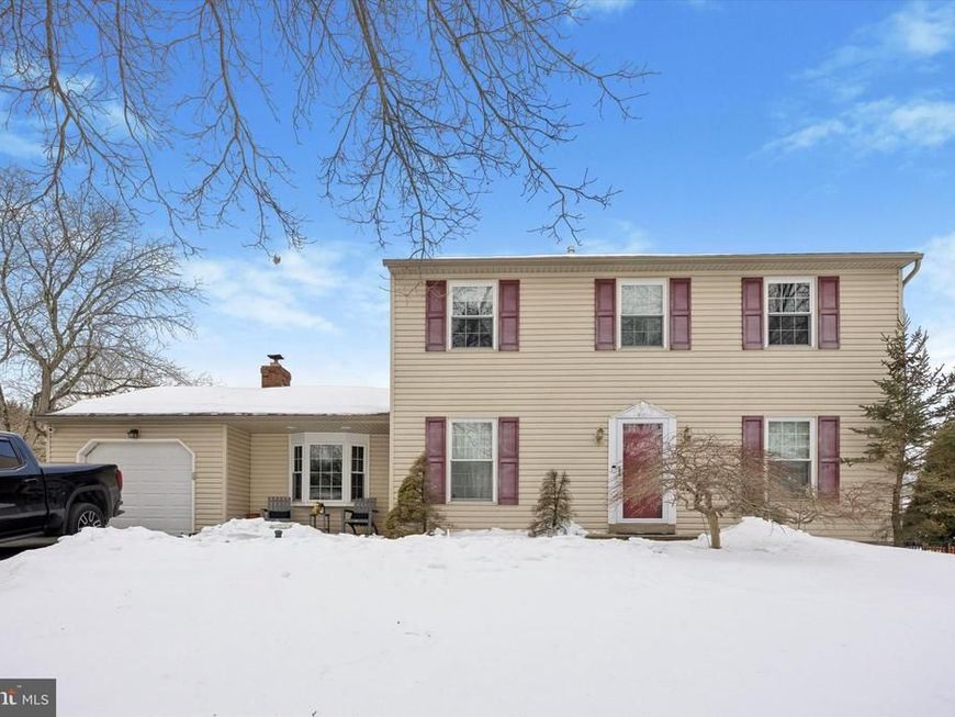 121 Steeplebush Drive, Perkasie, PA 18944 Main Photo