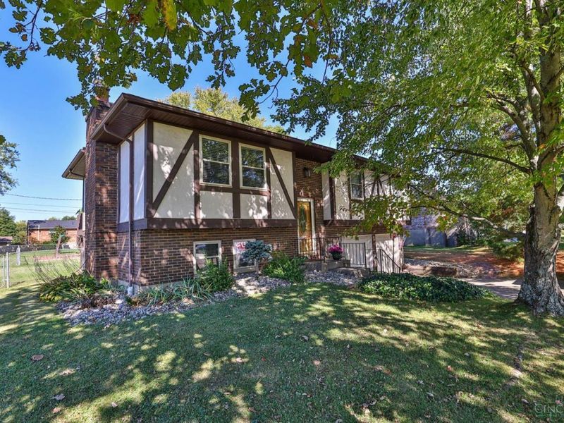 57 Landis Circle, Millville, OH 45013 Photo 2