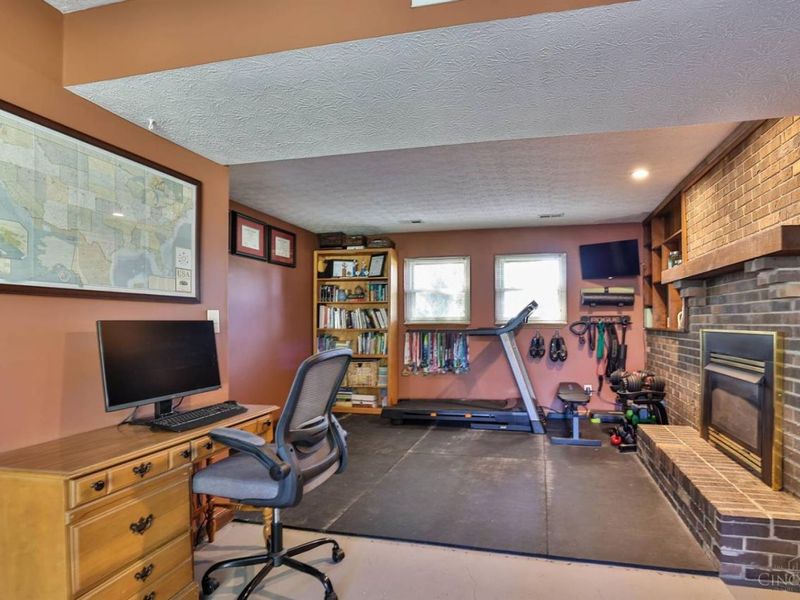 57 Landis Circle, Millville, OH 45013 Photo 22