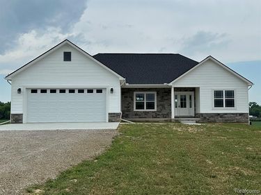 5833 Newark Road, Attica Twp, MI 48412