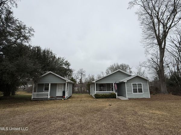 1002 Elm Drive, McComb, MS 39648