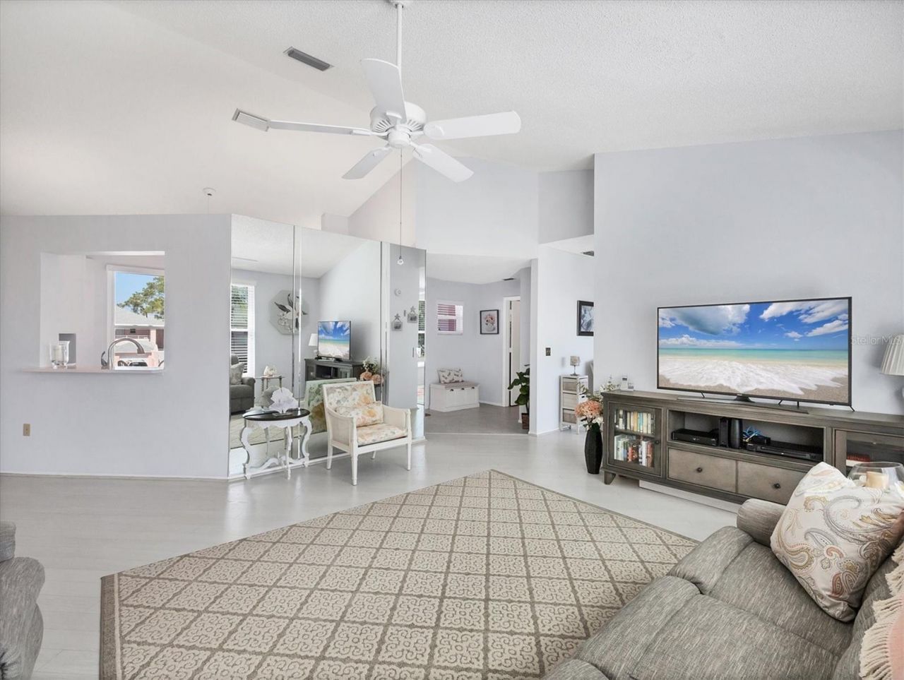 4050 Pinebrook Circle, Unit 9, Bradenton, FL 34209 Photo