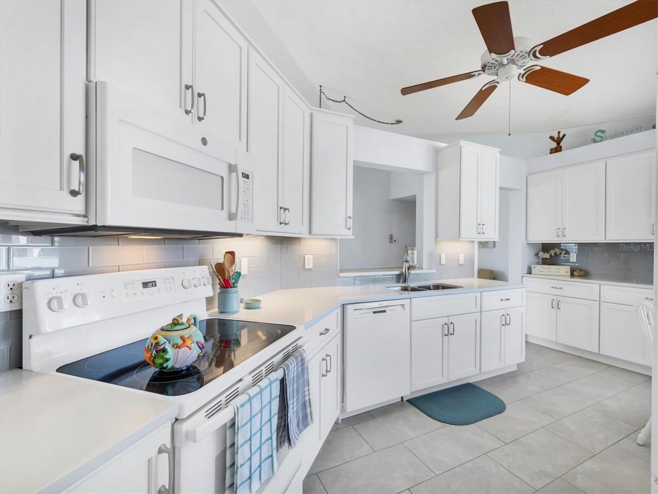 4050 Pinebrook Circle, Unit 9, Bradenton, FL 34209 Photo