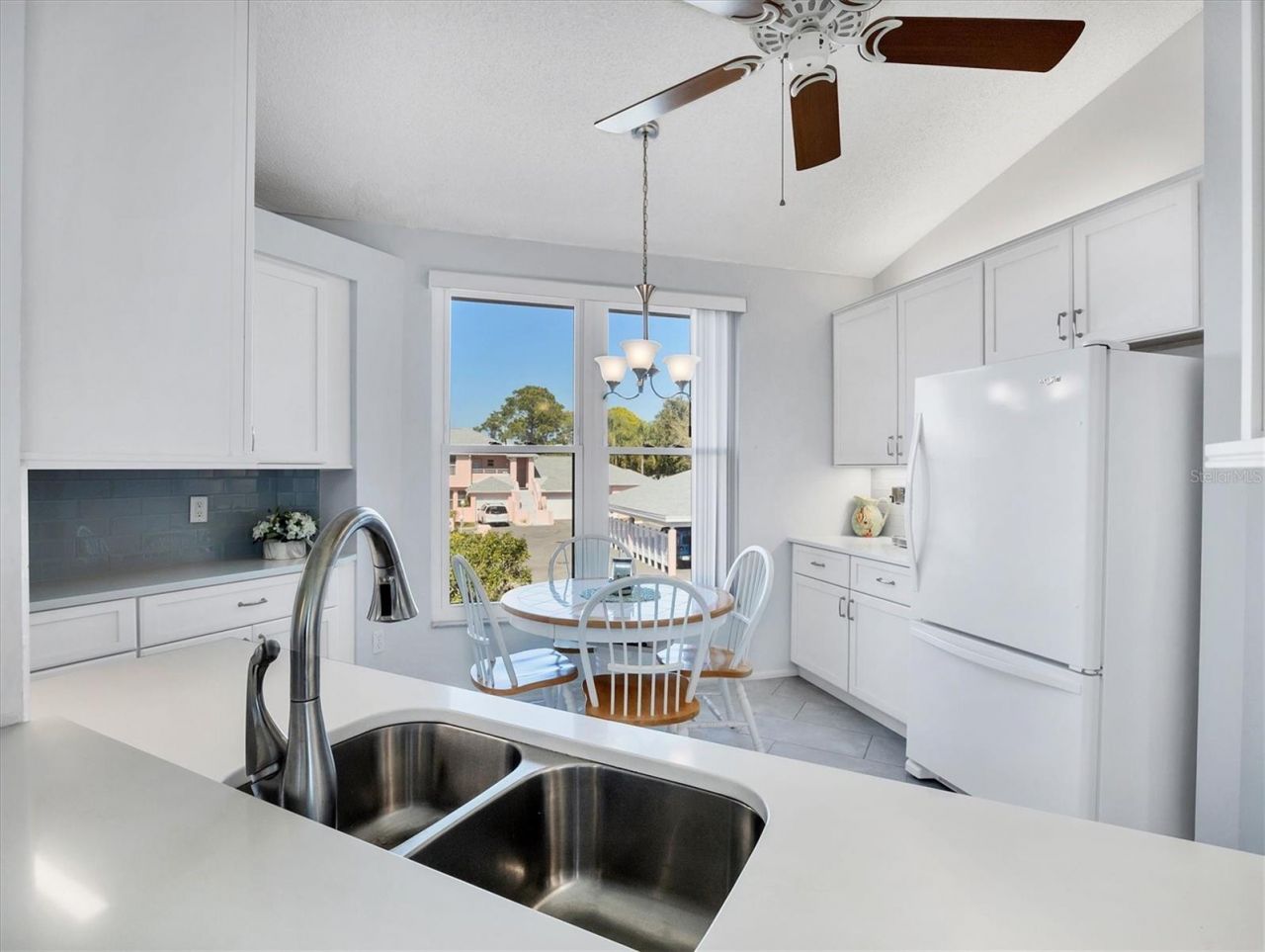 4050 Pinebrook Circle, Unit 9, Bradenton, FL 34209 Photo