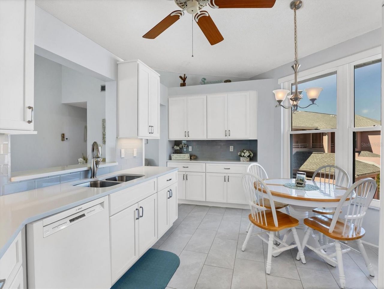 4050 Pinebrook Circle, Unit 9, Bradenton, FL 34209 Photo