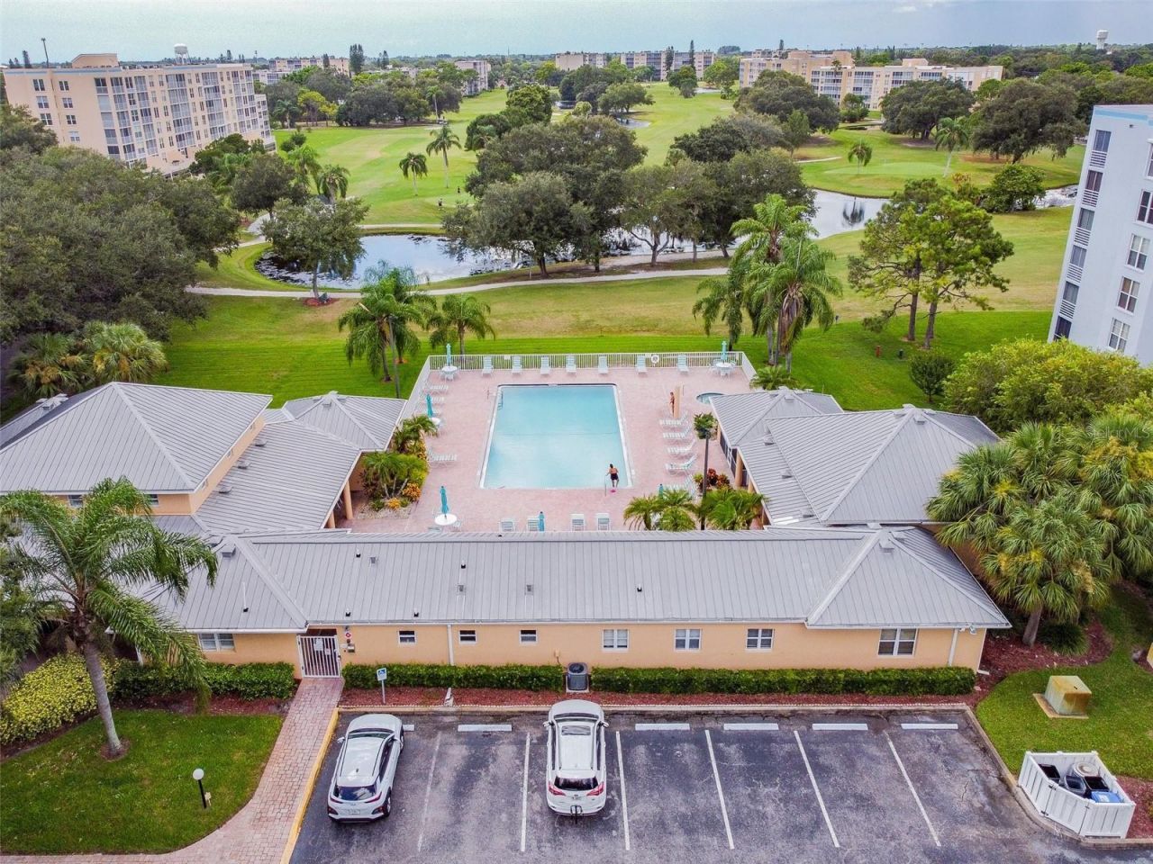 4050 Pinebrook Circle, Unit 9, Bradenton, FL 34209 Photo