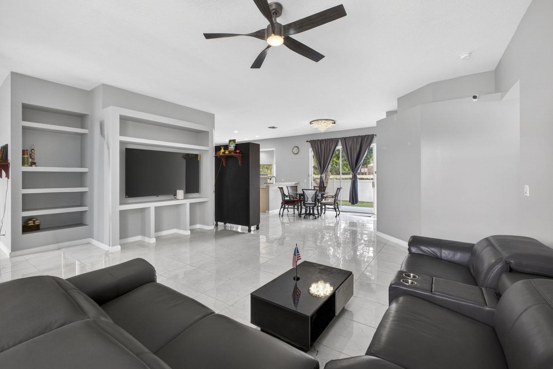 102 Brook Woode Court, Royal Palm Beach, FL 33411 Photo