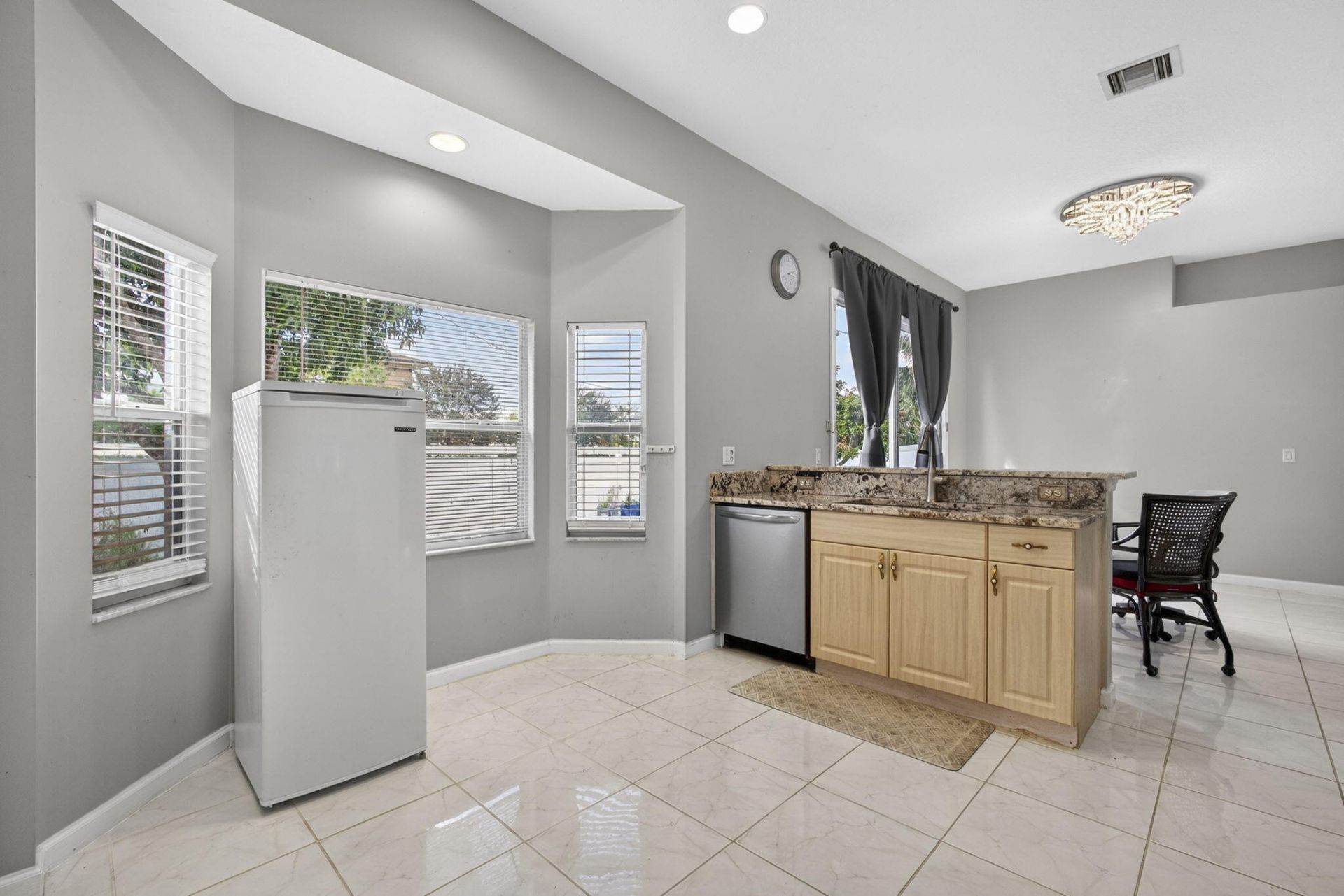 102 Brook Woode Court, Royal Palm Beach, FL 33411 Photo