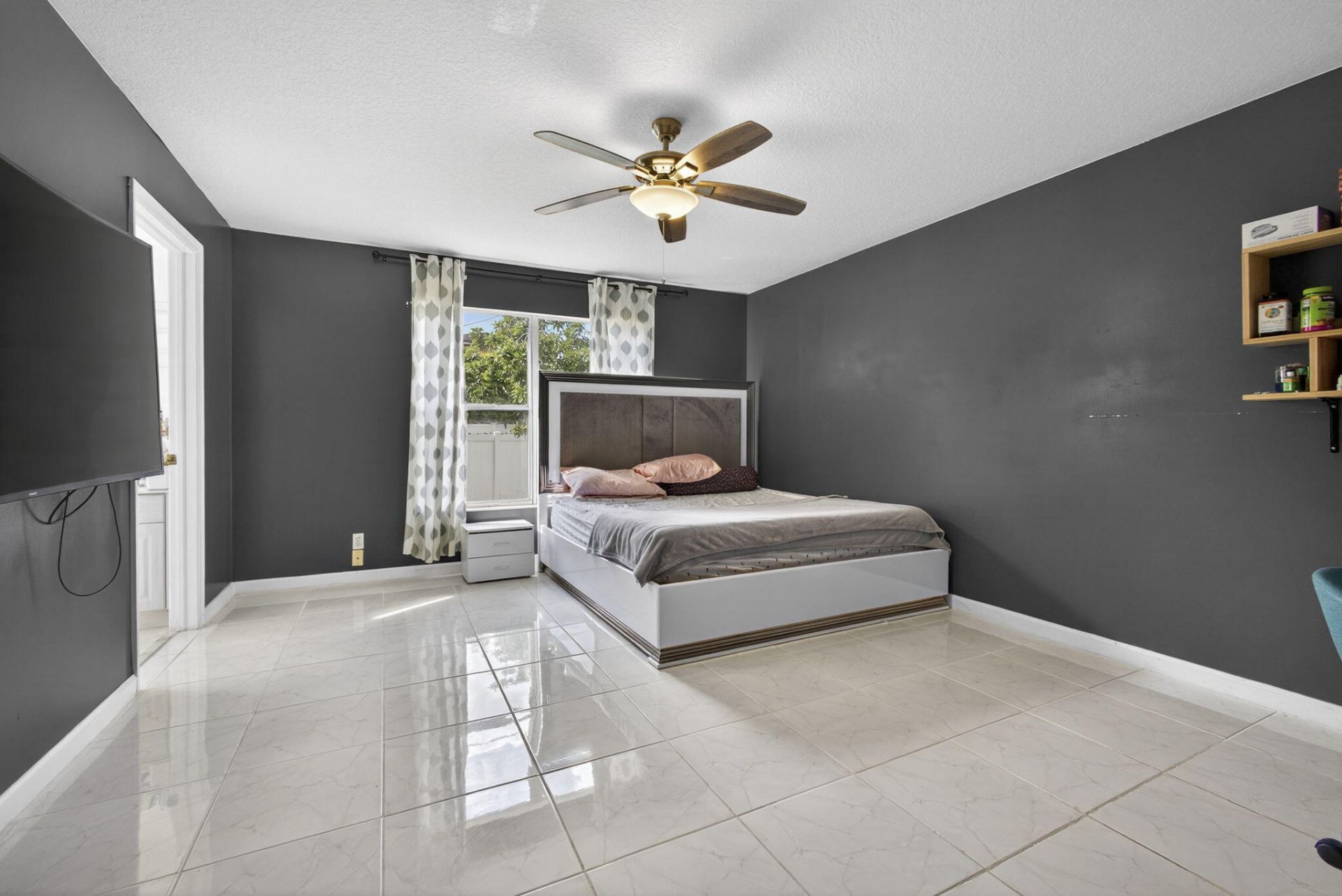 102 Brook Woode Court, Royal Palm Beach, FL 33411 Photo