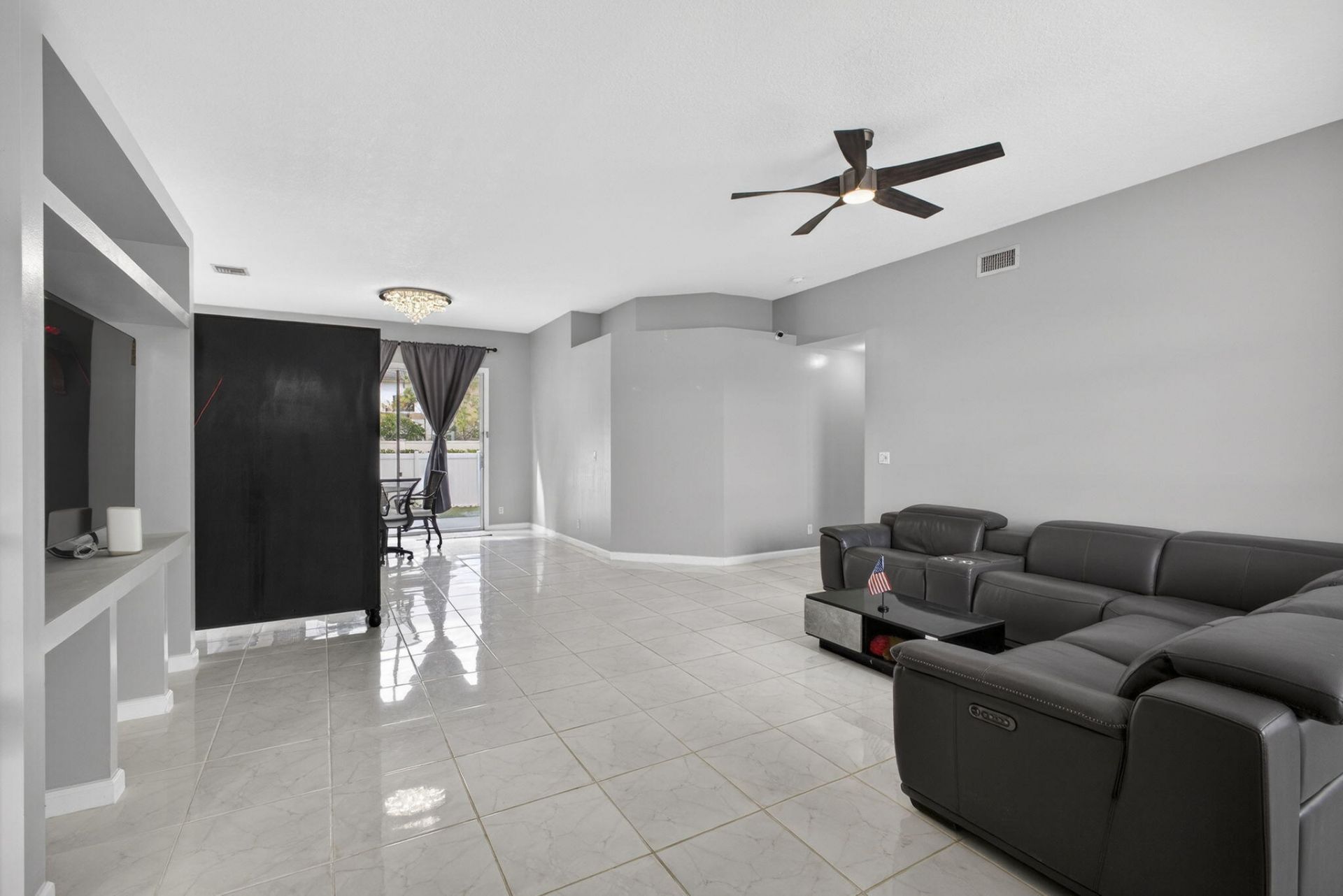 102 Brook Woode Court, Royal Palm Beach, FL 33411 Photo