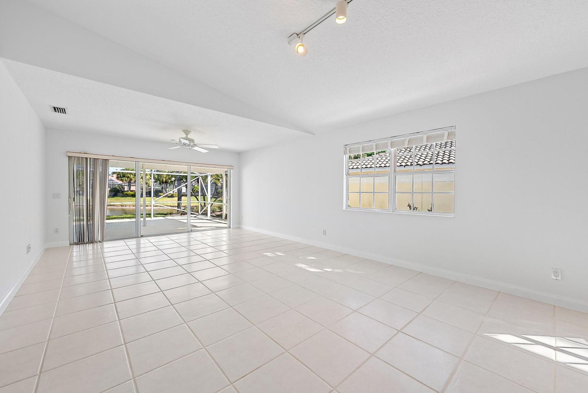 699 Hudson Bay Drive, Palm Beach Gardens, FL 33410 Photo