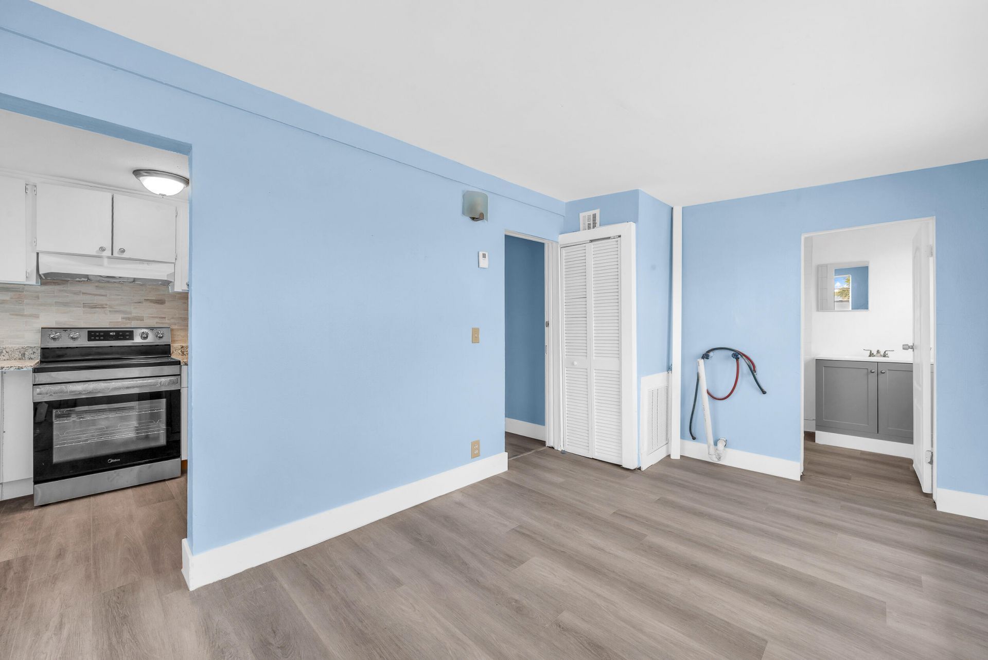 1497 Silver Beach Road, Riviera Beach, FL 33404 Photo