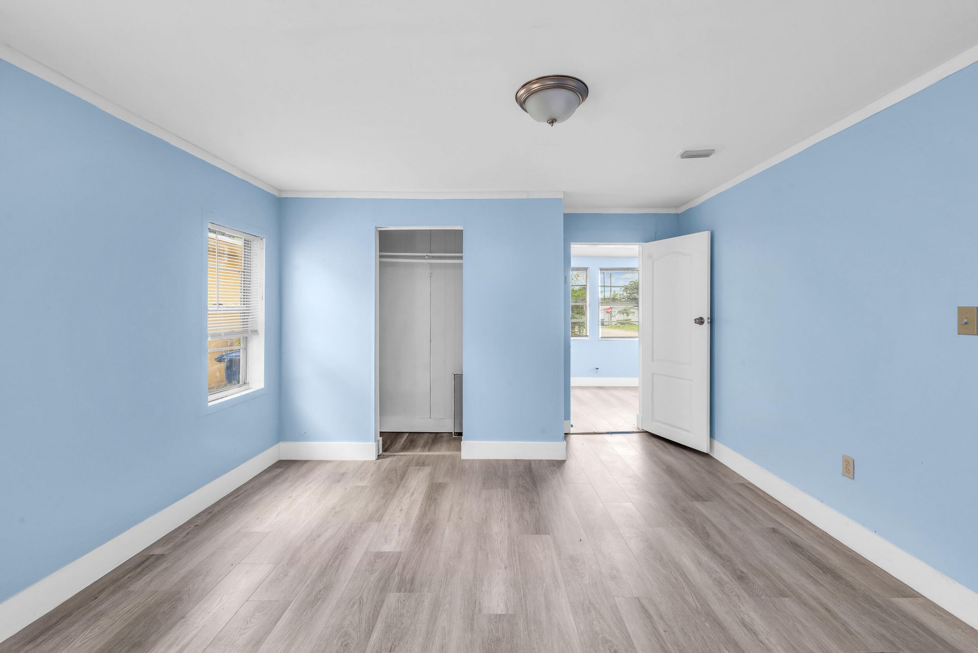 1497 Silver Beach Road, Riviera Beach, FL 33404 Photo