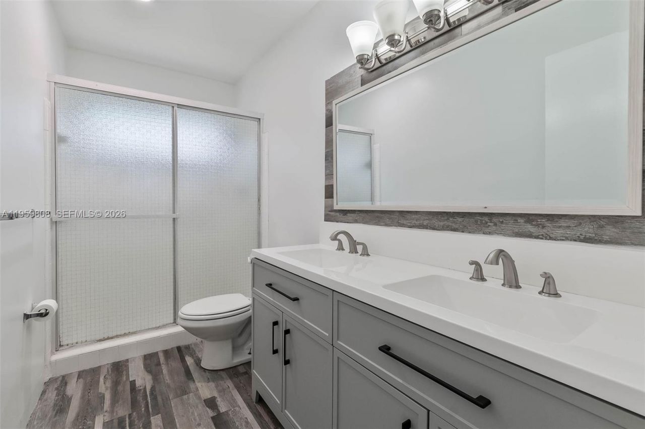 9801 SW 99th St , Miami, FL 33176 Photo