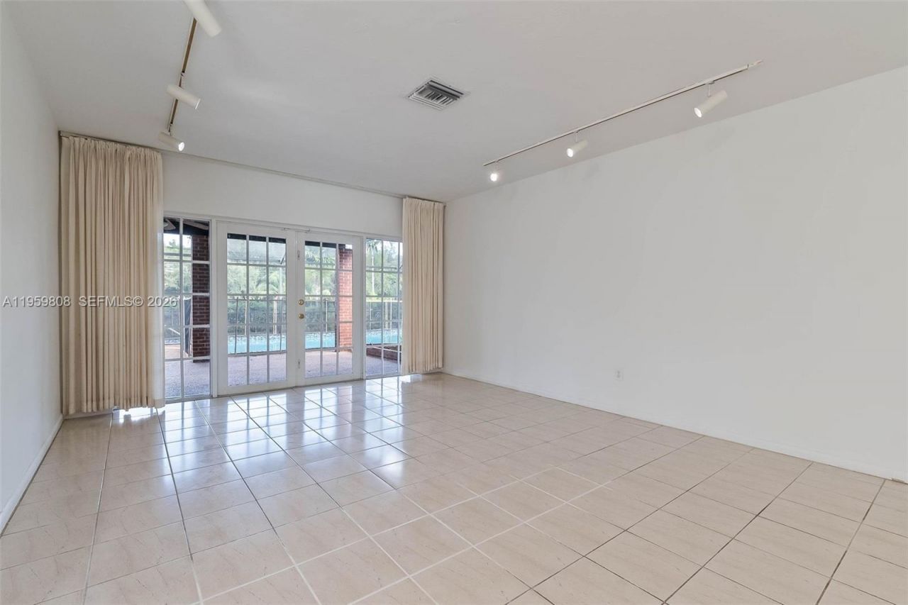 9801 SW 99th St , Miami, FL 33176 Photo