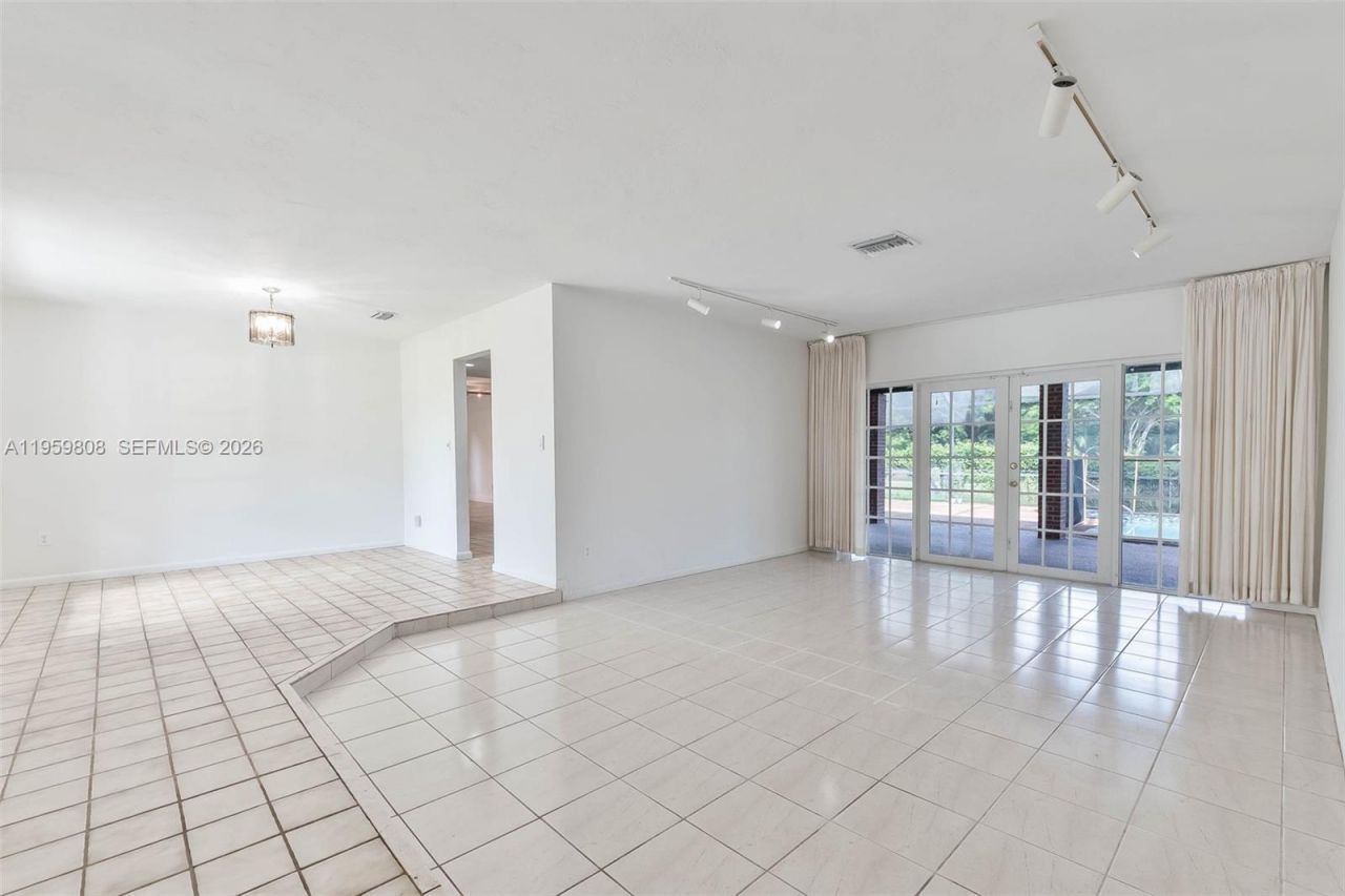 9801 SW 99th St , Miami, FL 33176 Photo