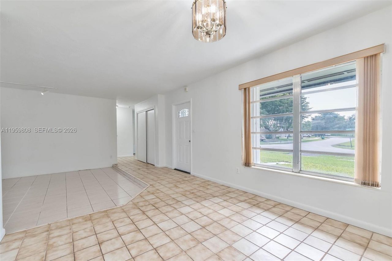 9801 SW 99th St , Miami, FL 33176 Photo