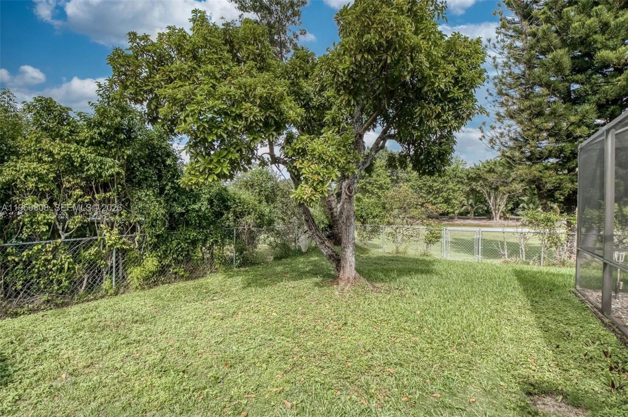 9801 SW 99th St , Miami, FL 33176 Photo