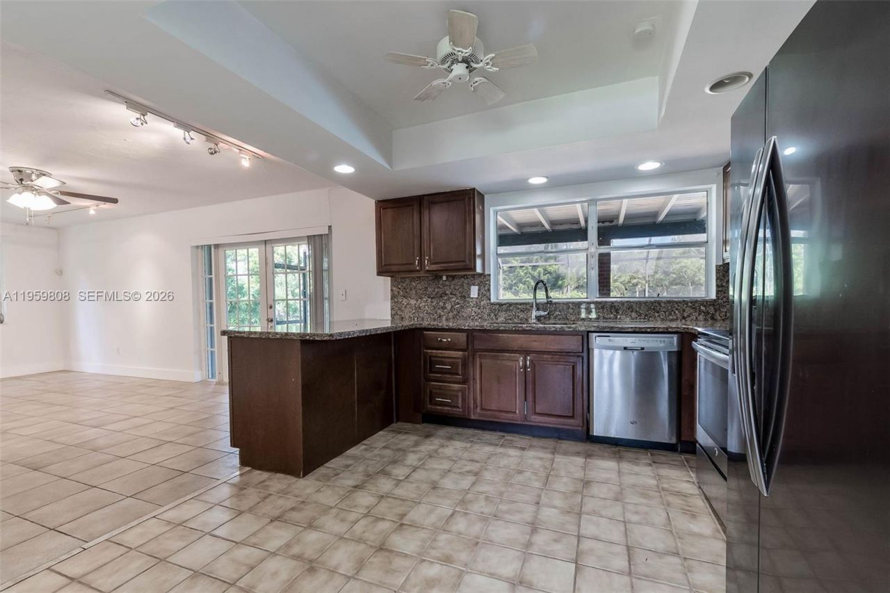 9801 SW 99th St , Miami, FL 33176 Photo