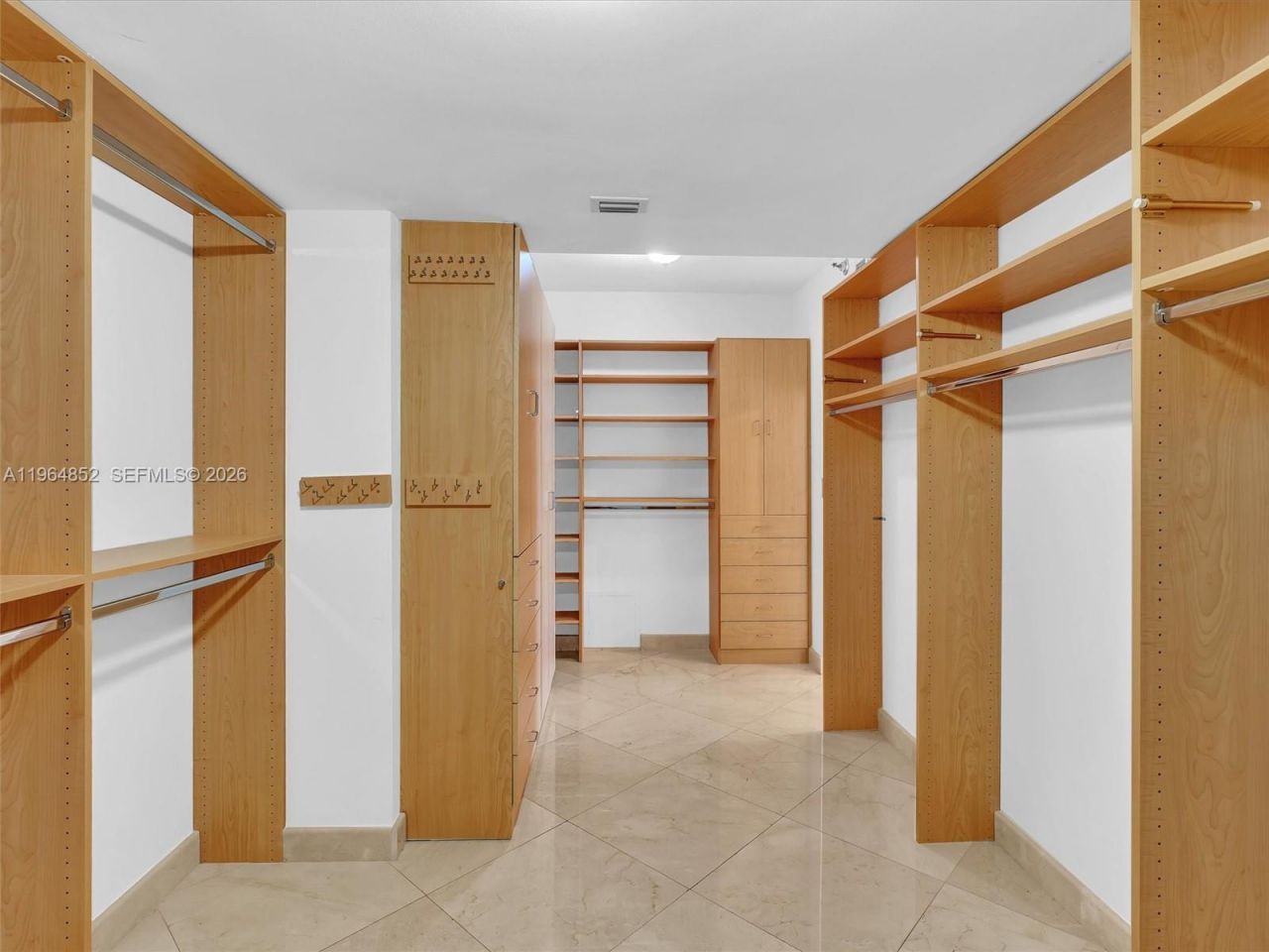 21150 Point Pl, Unit 2601, Aventura, FL 33180 Photo