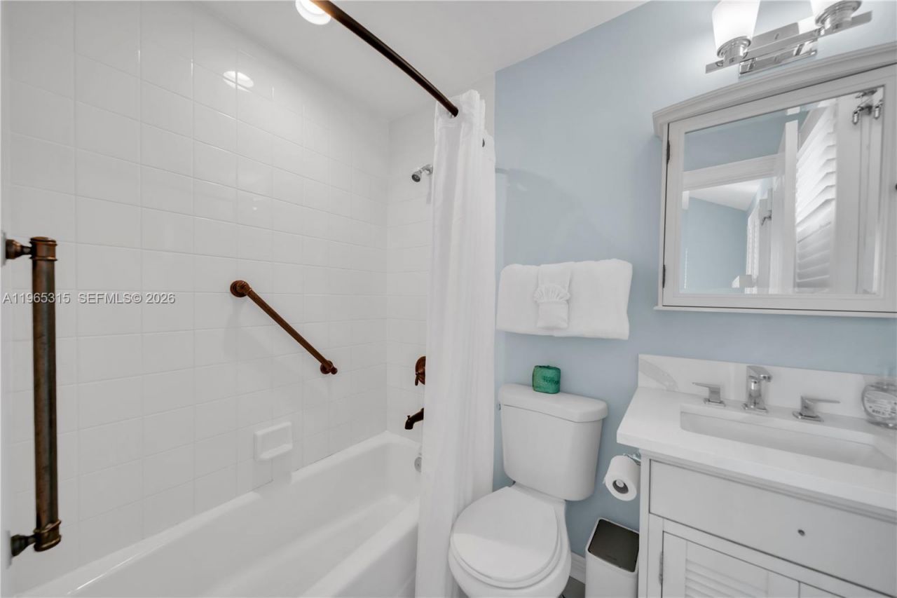 7026 Harbor Village Dr, Duck, FL 33050 Photo