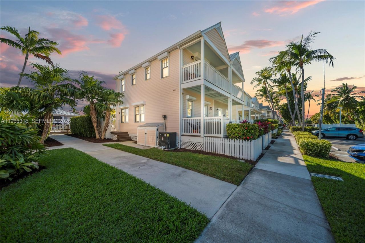 7026 Harbor Village Dr, Duck, FL 33050 Photo