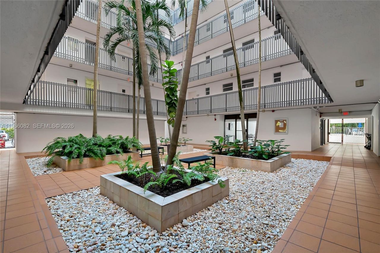 100 Ocean Lane Dr , Unit 202, Key Biscayne, FL 33149 Photo