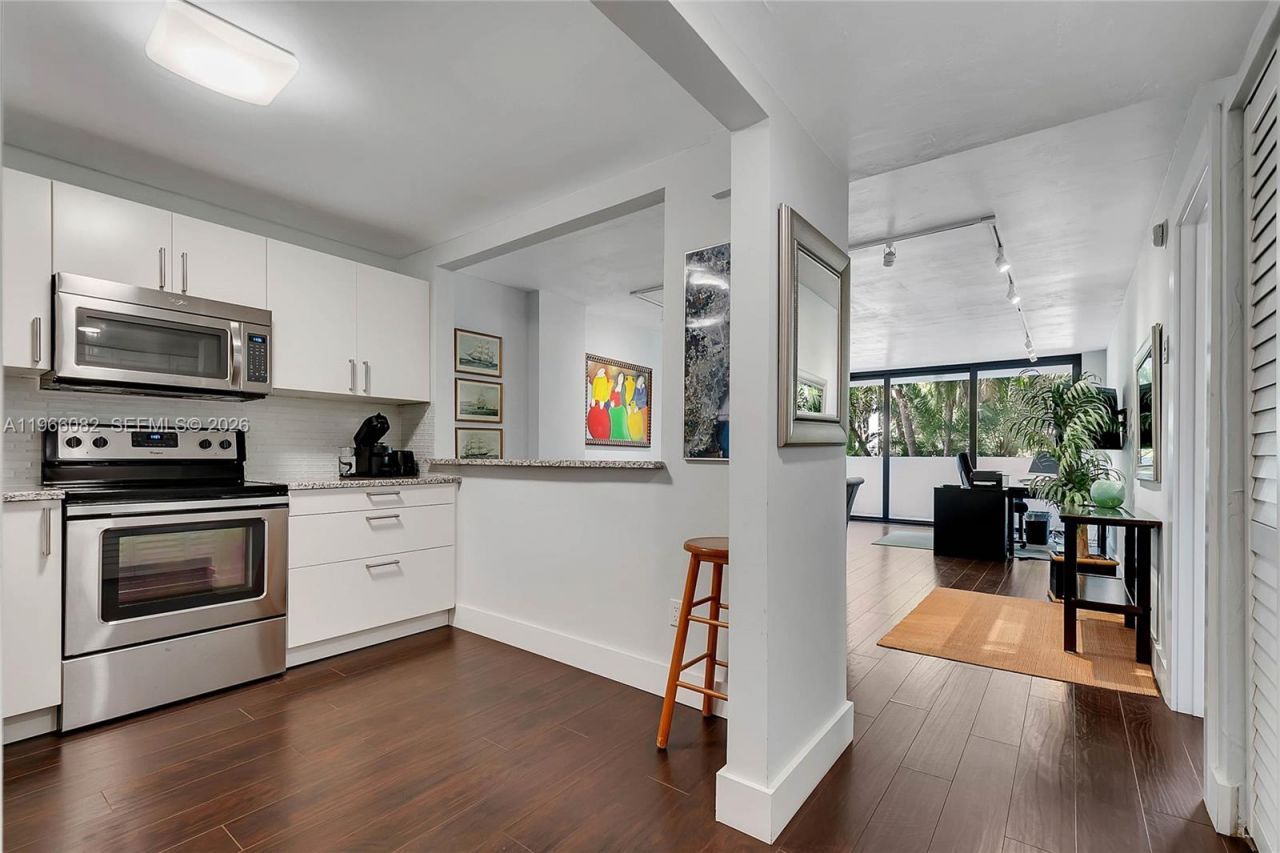 100 Ocean Lane Dr , Unit 202, Key Biscayne, FL 33149 Photo