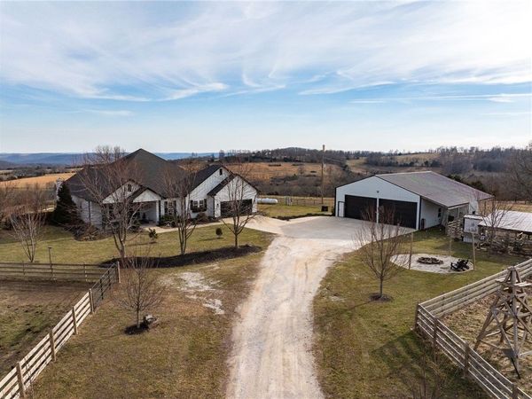 639 NC 1625, Compton, AR 72624