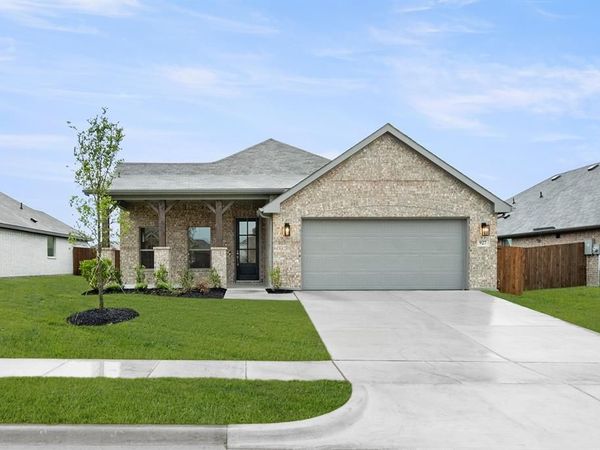 927 Madeline Lane, Cleburne, TX 76033