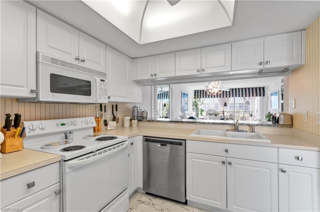 20121 Ian Ct, Unit 208, Estero, FL 33928 Photo