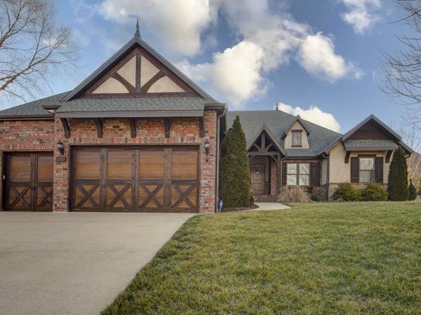 3338 W Springview Street, Springfield, MO 65810
