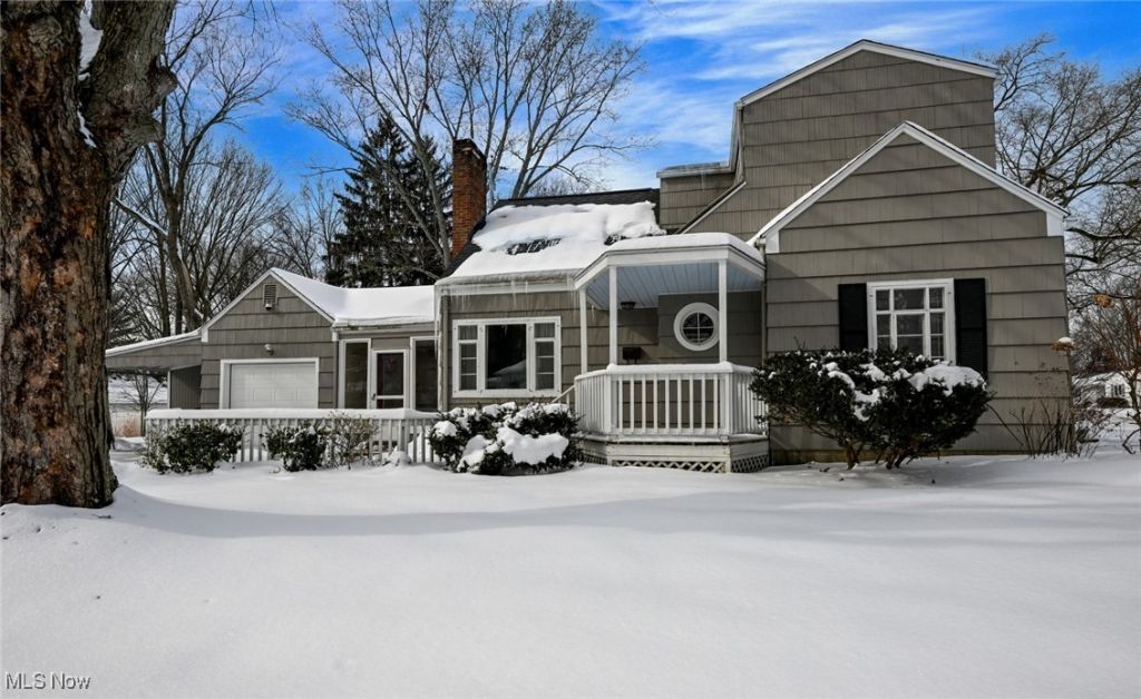 302 N Pershing Avenue, Akron, OH 44313 Main Photo