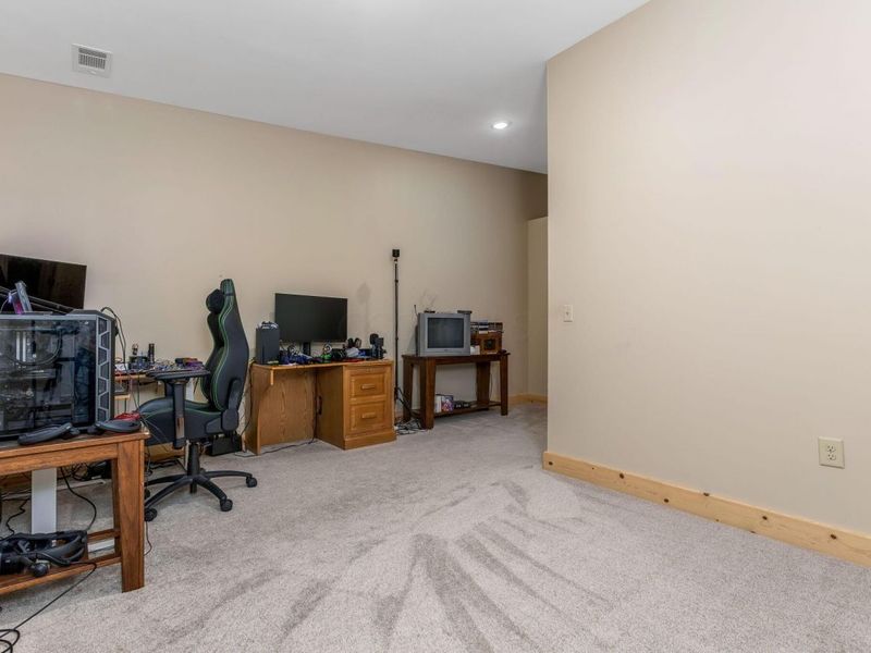 423 Donahey Drive, Unit 3, Utica, OH 43080 Photo 52