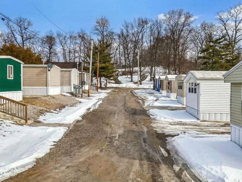 423 Donahey Drive, Unit 3, Utica, OH 43080 Photo 9