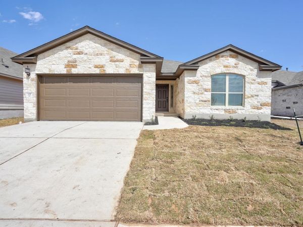 137 Goldfinch DR, San Marcos, TX 78666