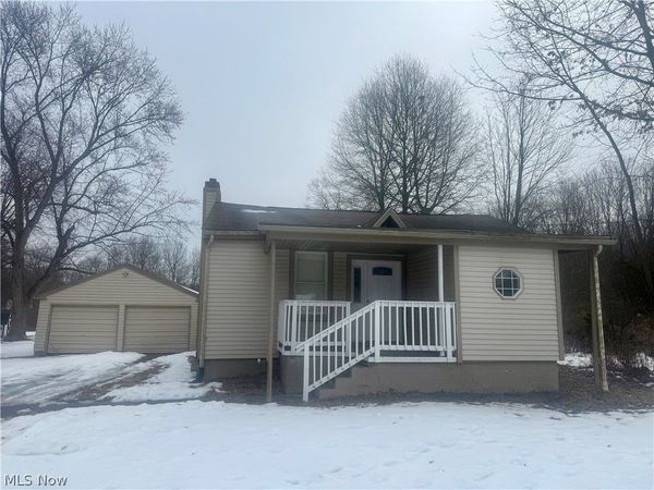 527 Raccoon, Austintown, OH 44515
