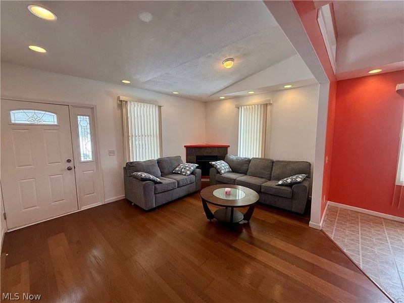 527 Raccoon, Austintown, OH 44515 Photo 2