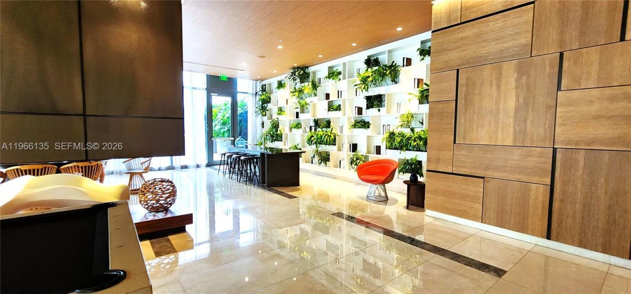 45 SW 9th St, Unit 2108, Miami, FL 33130 Photo