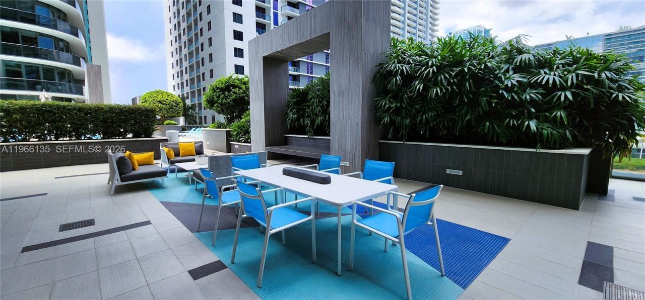 45 SW 9th St, Unit 2108, Miami, FL 33130 Photo