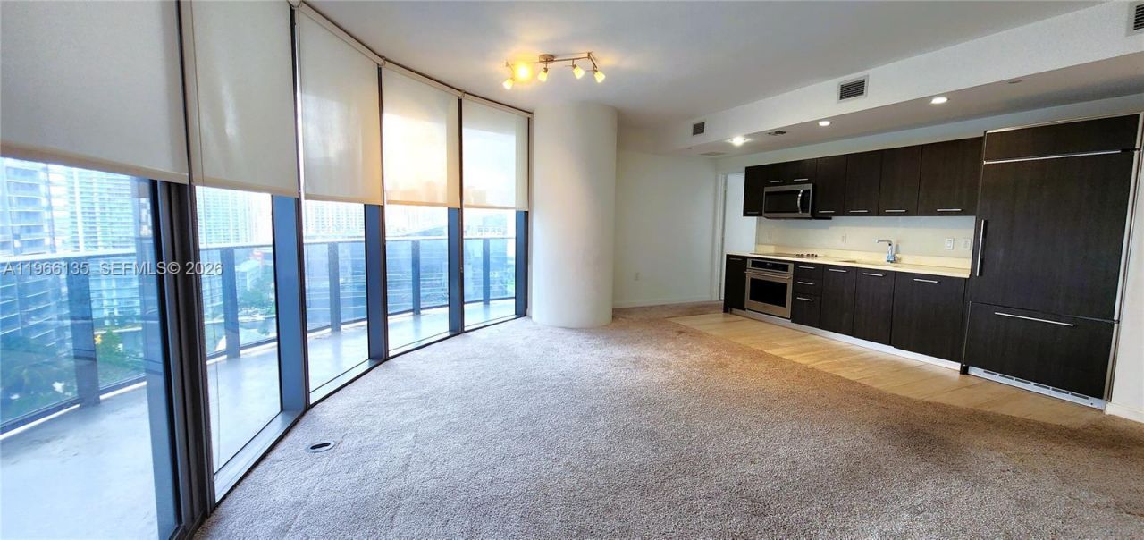 45 SW 9th St, Unit 2108, Miami, FL 33130 Photo