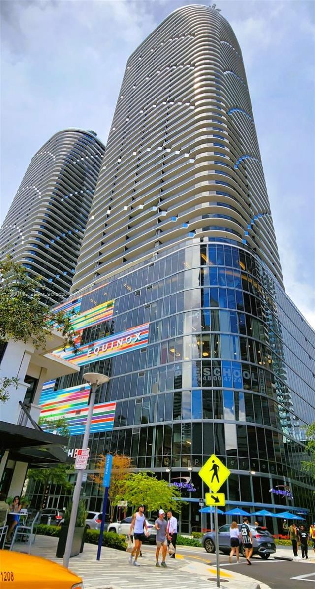 45 SW 9th St, Unit 2108, Miami, FL 33130 Photo