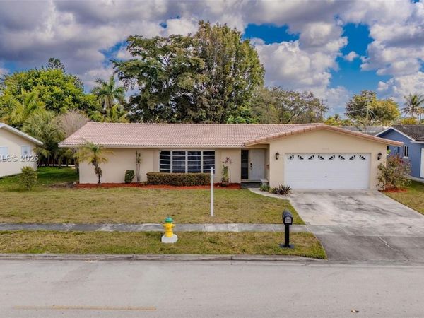 2040 NW 66th Ave, Margate, FL 33063