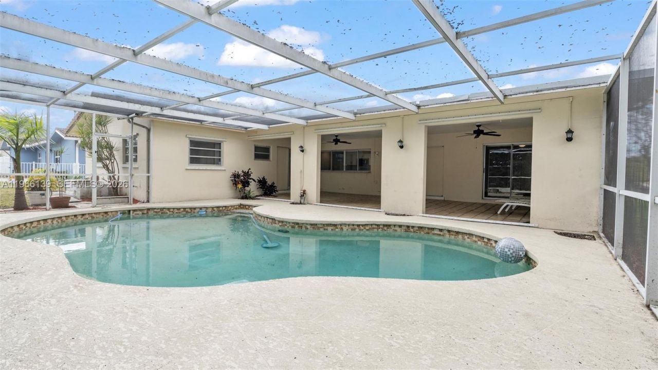 2040 NW 66th Ave, Margate, FL 33063 Photo