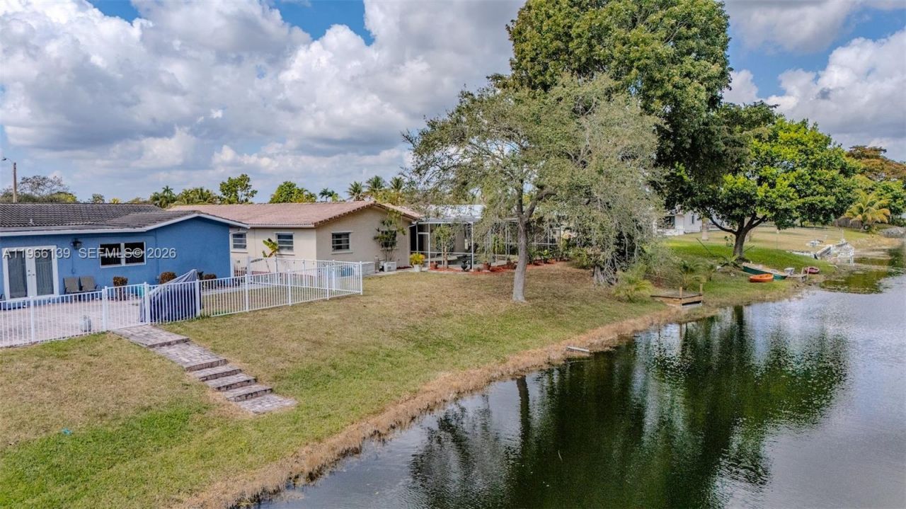 2040 NW 66th Ave, Margate, FL 33063 Photo