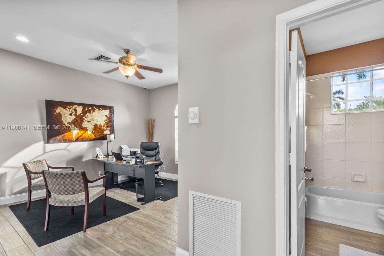 2488 Eagle Run Dr , Weston, FL 33327 Photo