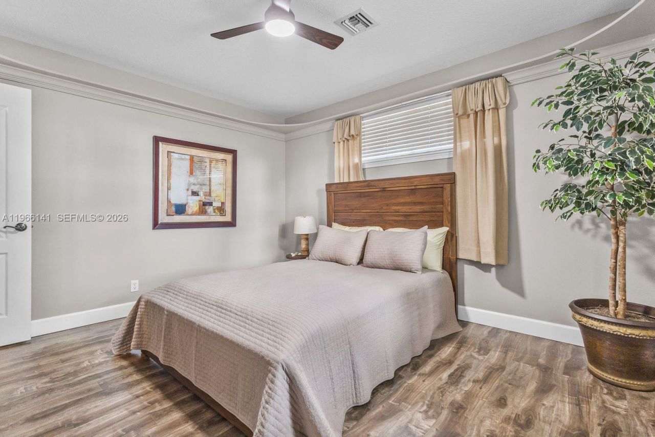 2488 Eagle Run Dr , Weston, FL 33327 Photo