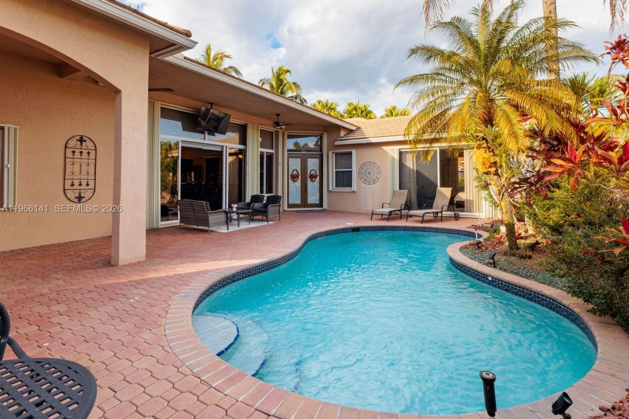 2488 Eagle Run Dr , Weston, FL 33327 Photo