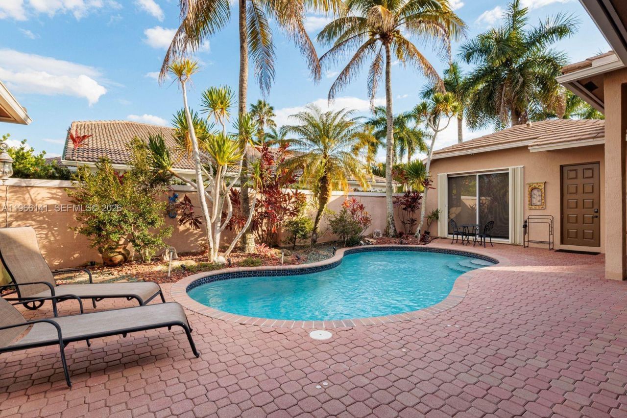 2488 Eagle Run Dr , Weston, FL 33327 Photo