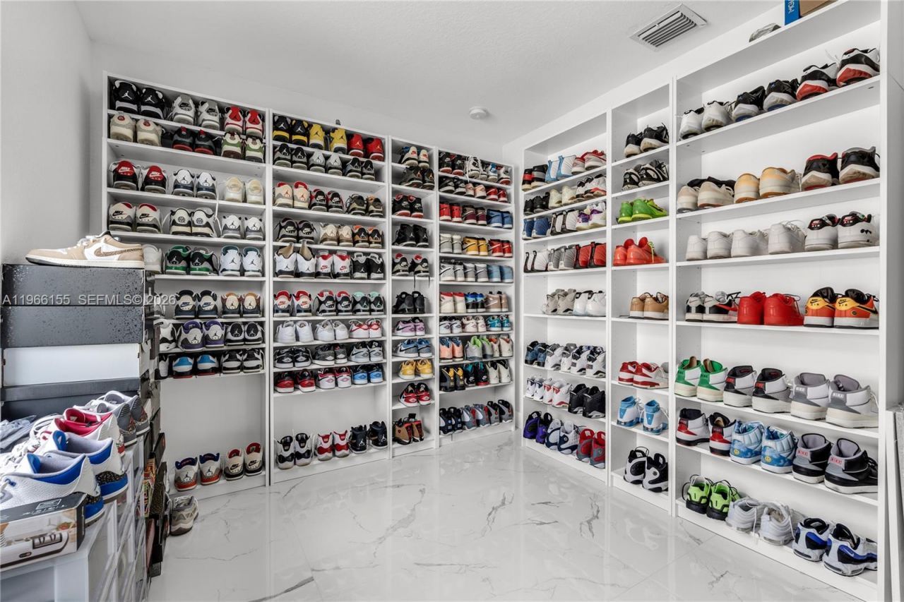 1147 NE 37th Place, Homestead, FL 33033 Photo